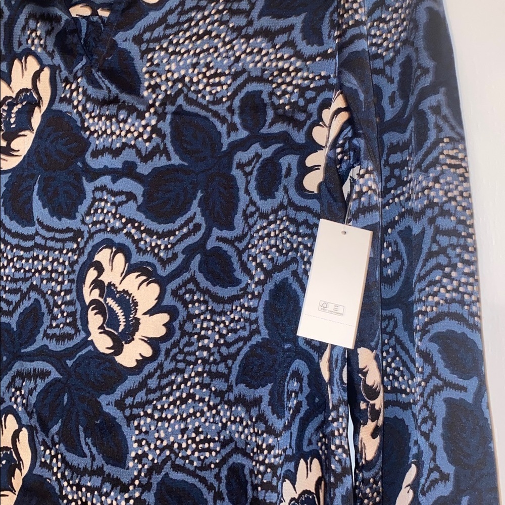 NWT Ted Baker Navy and Cream Floral Blouse Size 2 - Picture 12 of 13